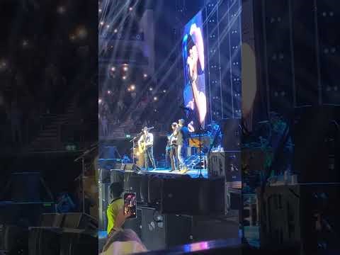 Brooks & Dunn live at C2C O2 London - Neon Moon ft. Darius Rucker