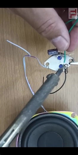 Simple Audio Amplifier using 2N3055 transistor.#fblifestyle #reels #electronics #technology # #creative #ideas #diy | Electronics World Learning