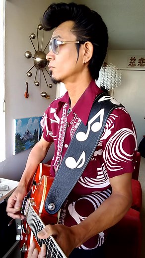 Happy Birthday to Nokie Edwards sensei! (05/09/1935) “Diamond Head” #nokieedwards #theventures #surfmusic #gretsch #gretschguitar #gretsch6120 #instrumental #rockabillyhair #pompadour #pompadourhairstyle #ザベンチャーズ #ダイアモンドヘッド #グレッチ #サーフミュージック