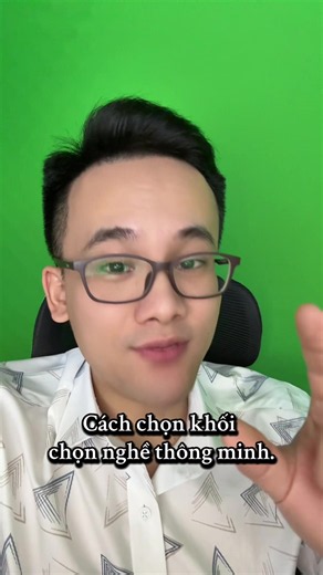 Chọn khối và chọn nghề thông minh: hướng dẫn chọn khối lớp 10 và ngành nghề tương lai