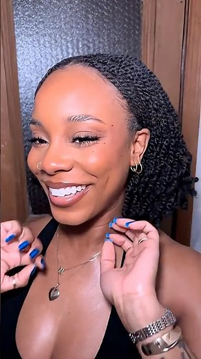 TO THE SALON (my bathroom lol)!!!🩷 I use 1 pack of the outre xpressions Afro springy twist hair in