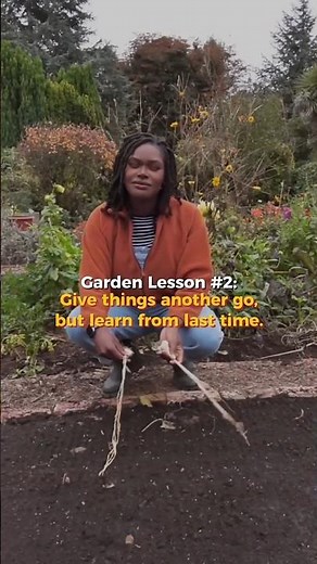 Garden Lesson #2: Garlic redemption arc? #gardening #polytunnel #shorts