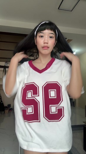 Elaine Yay Dance Video Featuring Brazilian Kid