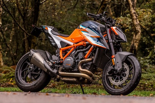 KTM 1290 SUPERDUKE RR (2021 - on) Review