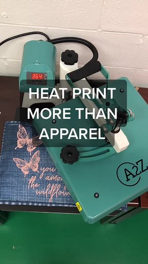 These denim placemats we found online are decorated with #screenprinted #transfers all you need is a #heatpress to apply! #transferexpress #a2z