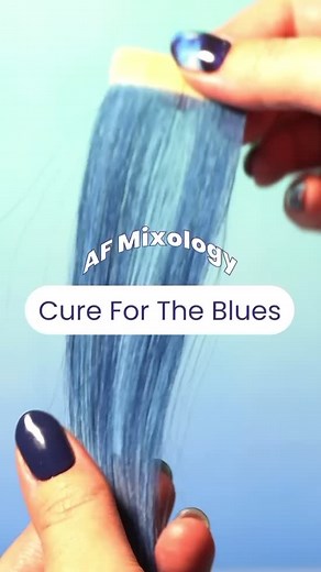 I live for blue shades 😩💙 Periwinkle and Blue Jean Baby are the perfect match! What’s your favorite blue mix? ⬇️