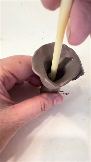 Handmade Ceramic Flowers: A Pottery Process