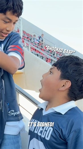 SDFC fans win a sign football jersey by the whole team #sandiegofc #mls