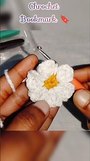easy crochet flower bookmark tutorial for BEGINNERS 🌼 5 MINUTES#crochet #diy #craft #handmade#viral