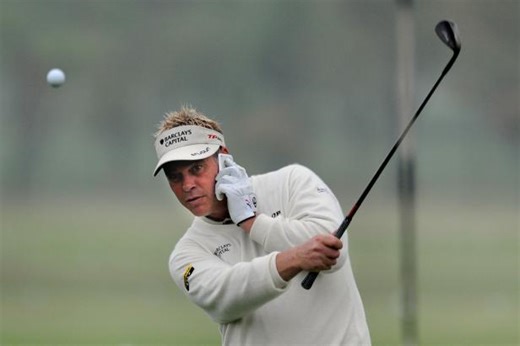 Is it ever OK to answer a phone call on a golf course? Let's debate