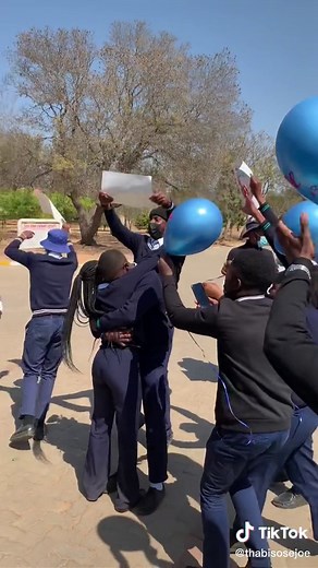 A wonderful way to wrap up a beautiful first week of PROMposals 🥹🤧❤️‍🔥#compliation #hug #promposal2022 #rainbowhighschool #fyp