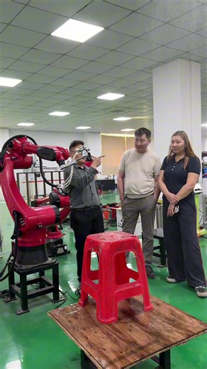 Innovative Spray Painting Robot for Industrial Applications