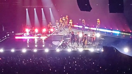 经典压轴！Dua Lipa - Don't Start Now现场