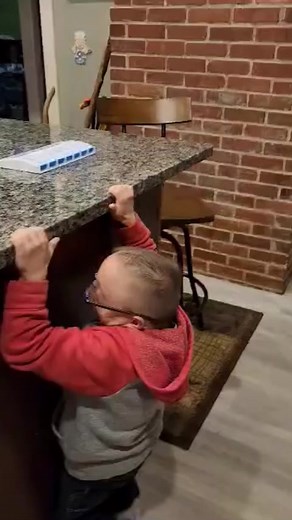 303K views · 9.3K reactions | If you know Nick you know he has insane muscles in his forearms! #unstoppable #muscleman #nicksmith | Nick Smith | Facebook