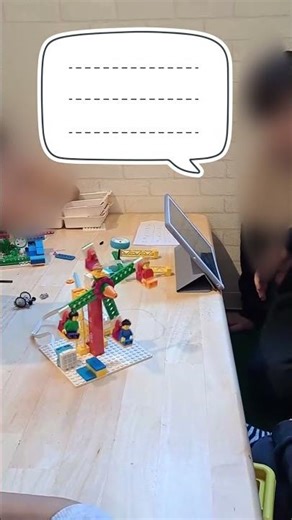 最初に、どの様なプログラミングにするか話し合ってから実際に子ども同士協力しあって細かなプログラミングにチャレンジし、発表まで行いました😊#放課後等デイサービス #児童発達支援#レゴプログラミング