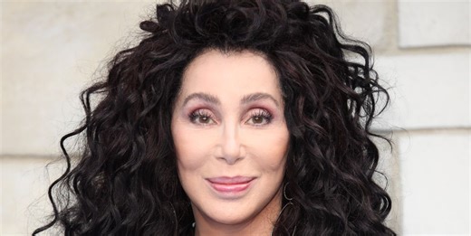 Ecco in cosa consiste il tosto allenamento di Cher, 75enne instancabile e dal fisico pazzesco