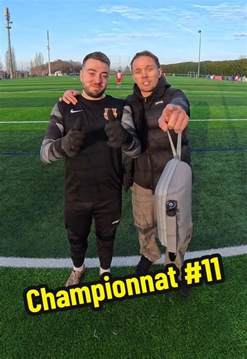 J11 de championnat face à Courcouronnes FC ⚡️😱 Léo dans les buts pour jobber aujourd’hui ! 💪🏼 @insta360 official @Veo Technologies #football #footballmatch #goalkeeper #gardiendebut #essonne