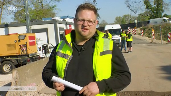 Die Nordreportage: Marode Brücken, große Maschinen - Abbrucharbeiten mit Bagger und Kran