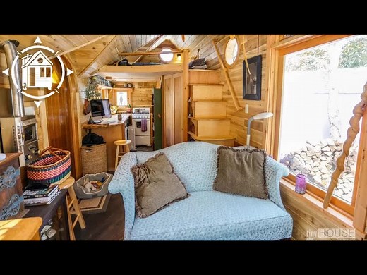 她异想天开的自建小屋看起来就像童话故事一样|拖车小屋