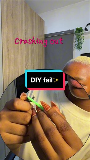 DIY Cluster Lashes: A Mini Vlog Experience