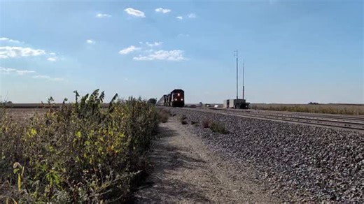 Rumblin' #trains #railroad #freighttrain #trainspotting #railphotography #railway | Midwest Railroads