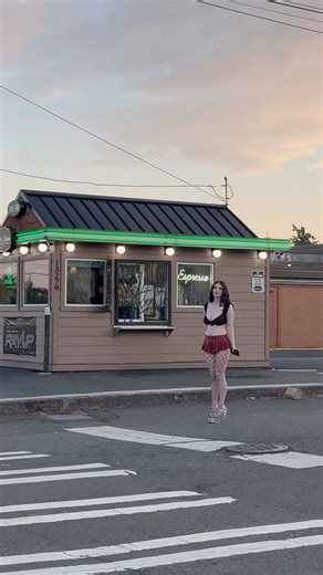 West Coast Street Tours - Aurora Ave, North Seattle