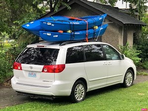 How To Load Multiple Kayaks on your Roof Rack Safely with Straps and Pads - 3 - 12 Foot Kayaks