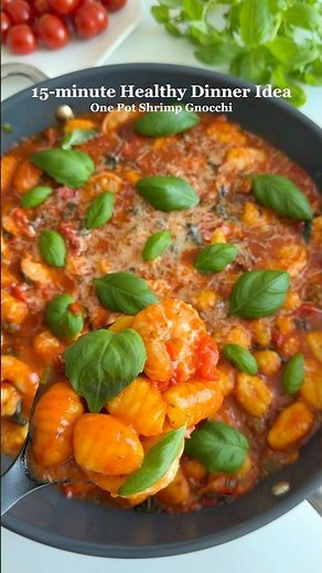 15-minute Healthy Dinner Idea: One Pot Shrimp Gnocchi😍 #healthydinner #easydinner #easymeals