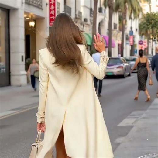 Amara Royale - Follow me on Fanvue