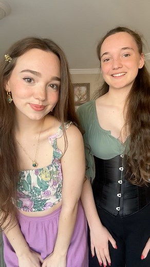 Ruby Jay on Instagram: "Who do you think is the older sibling? ♥️"