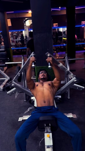 chest fly machine.fully effective.#chestflys #upperchest #chestworkout #chestpump