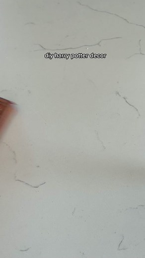 might be my favorite DIY yet 🫶 #harrypotterdecor #diydecoration #harrypotterdiyproject #harrypotterdiys #harrypotterproject #harrypotter #diydecor #povwizardingworld #wizardingworldpov