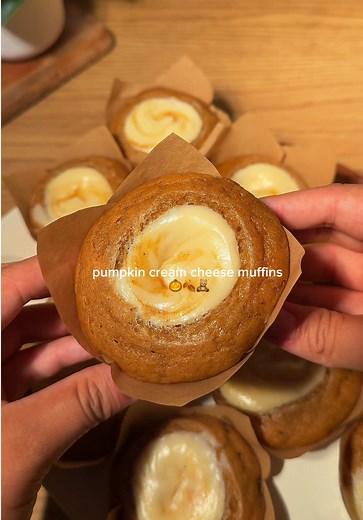 Delicious Pumpkin Cream Cheese Muffins Recipe