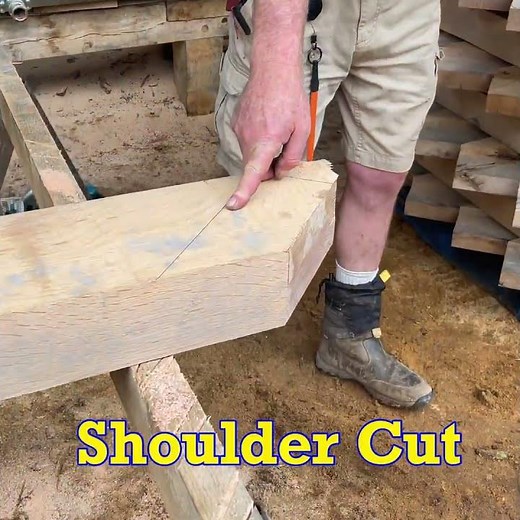 Laying out a Knee Brace #timberframing