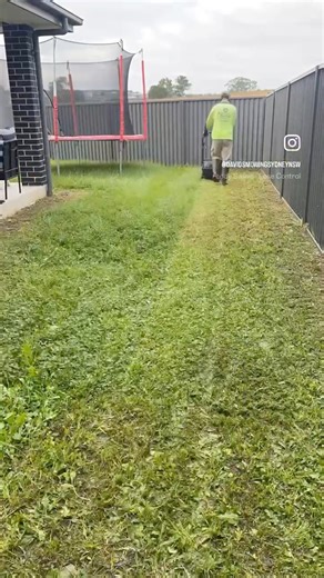Lawn service 🦀 For more watching please follow: #davidsmowingsydney #satisfying #transformation #oddlysatisfying #australia #gardening #foryou #fyp #makeover #business #myself #melbourne #change #asmr #workout #california #naturelovers #fashion #beforeandafter #freedom #selflove #life #uk #sydney #loveyou #recipe #explore #legend #goodvibes #april | David's Mowing Sydney NSW
