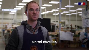 #Paris2024 | Félicitations à l’équipe de France de concours complet d’équitation pour sa médaille d’argent🥈#jeuxolympiques Découvrez notre interview exclusive avec l'athlète Karim Laghouag et l'entreprise CHILDERC SELLIER, une alliance entre la compétence technique et le travail artisanal qui a façonné leur victoire. #EquipeDesFrançais Paris 2024 | Ministère des Sports | Ministère de l’Économie, des Finances et de la Souveraineté industrielle, énergétique et numérique