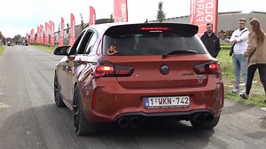 Tuned BMW M140i launches hard on narrow street
