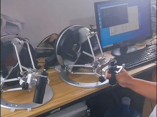 .omega7，omega6，omega3，全系列力反馈主手，虚拟现实交互设备测试中！未来科技感满满～