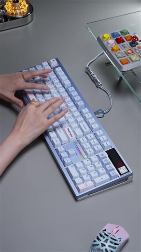 TickType塔塔次方DP104铝坨坨机械键盘开箱评测：PP闷轴像素白，办公游戏HiFi音质好吗？