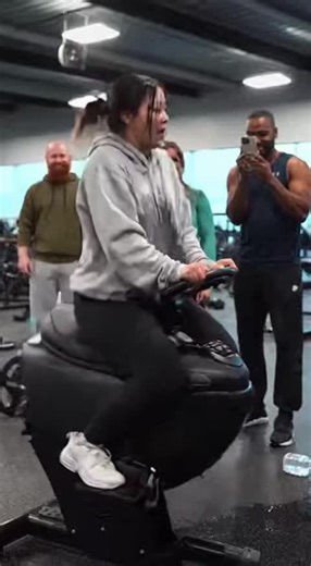 Unexpected Gym Moments on the Riding Machine