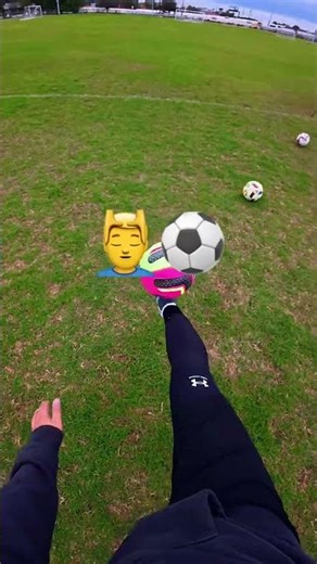 Cleaning your FYP with football ⚽️ #soccerjuggling #football #soccer #futebol #bóngđá