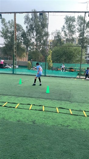 Front back run￼ing #sports #physical #fitness #motivation #growth #funny #football #physicalfitness