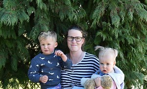 Pollen on the breeze is making people sneeze