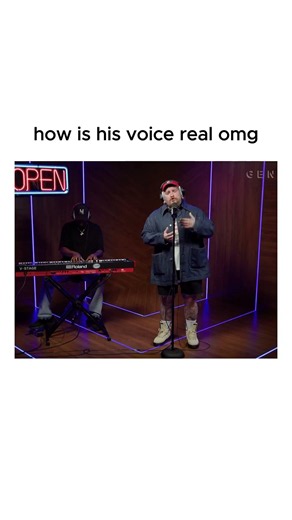 Teddy Swims sings on Open Mic