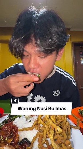 Warung Nasi Bu Imas: Is It Worth the Hype?
