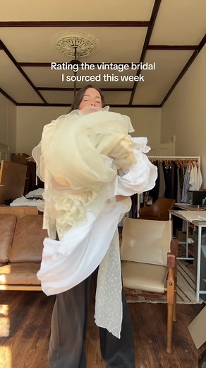Spoiler alert: this haul is for 8s and above only #bridal #marketplacefinds #vintage #vintageweddingdress