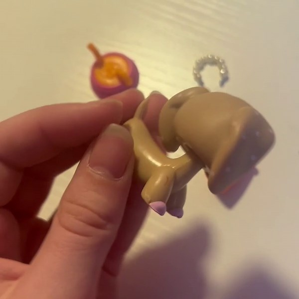 Available Authentic LPS Littlest Pet Shop #909... | Depop