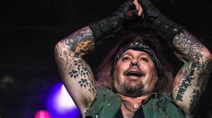 Summerfest 2021: Vince Neil, Shaggy, Yung Bleu, Flo Rida, and the best and worst of Day 3, capping the festival's first weekend