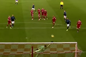 Watch Leigh Griffiths' Dundee stunner as on-loan Celtic man nets at Aberdeen