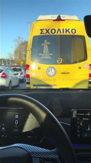 Κινητό στα φανάρια; Τι λέτε; #mg3hybrid #alexmgr